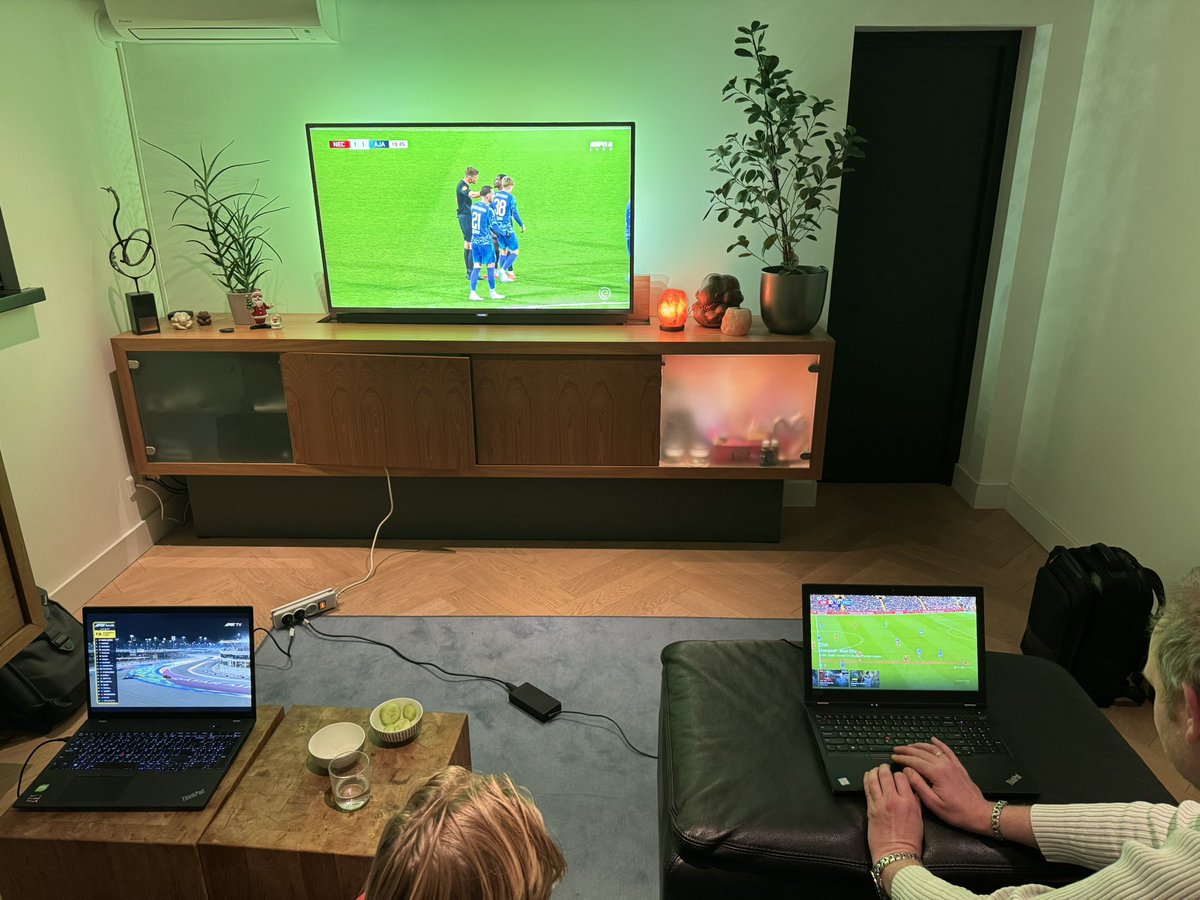 Wat als de F1 , Ajax en Liverpool- Man.City tegelijkertijd is! Kijken op 3 schermen!