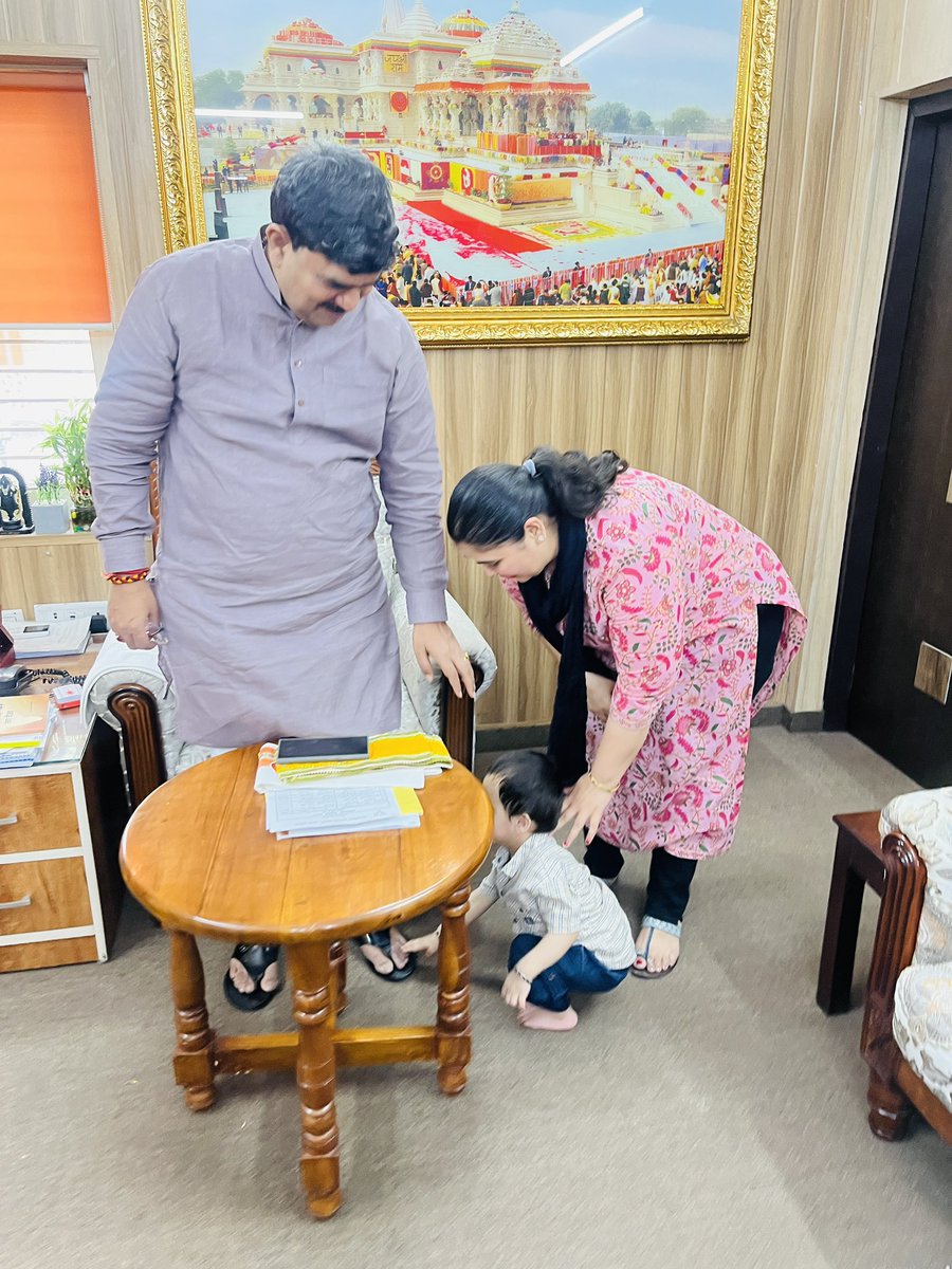 monikakalher's tweet photo. Happy Birthday @idharampalsingh Bhaisahab..!! 
As a revered elder brother from ABVP to BJP, your guidance and wisdom have not only shaped our path but also inspired countless individuals, including myself, to strive for excellence in our work and commitment to the nation. We are fortunate to have you by our side, providing us with strength and direction in times of challenge.

On this significant occasion, I pray for your good health, happiness, and success in all your future endeavors.