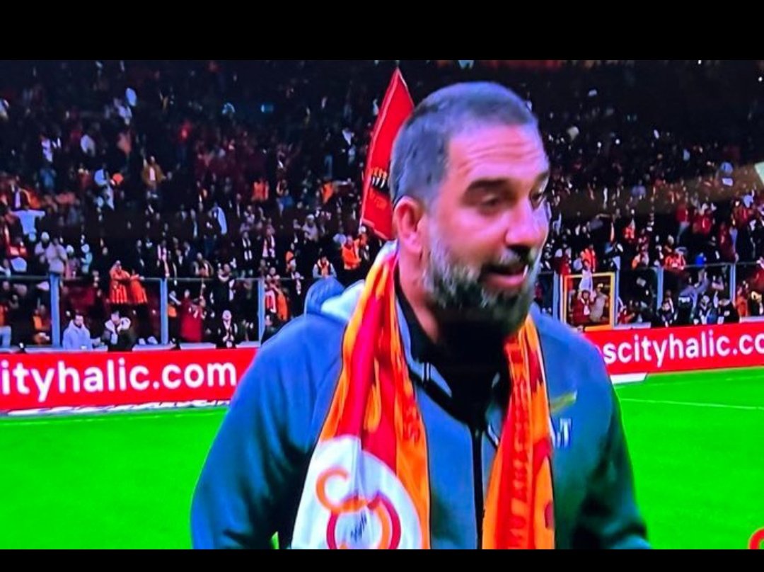 Fenerlilere göre soldaki normal sağdaki şike ve yapı yersen 😂😂

#GSvEYP