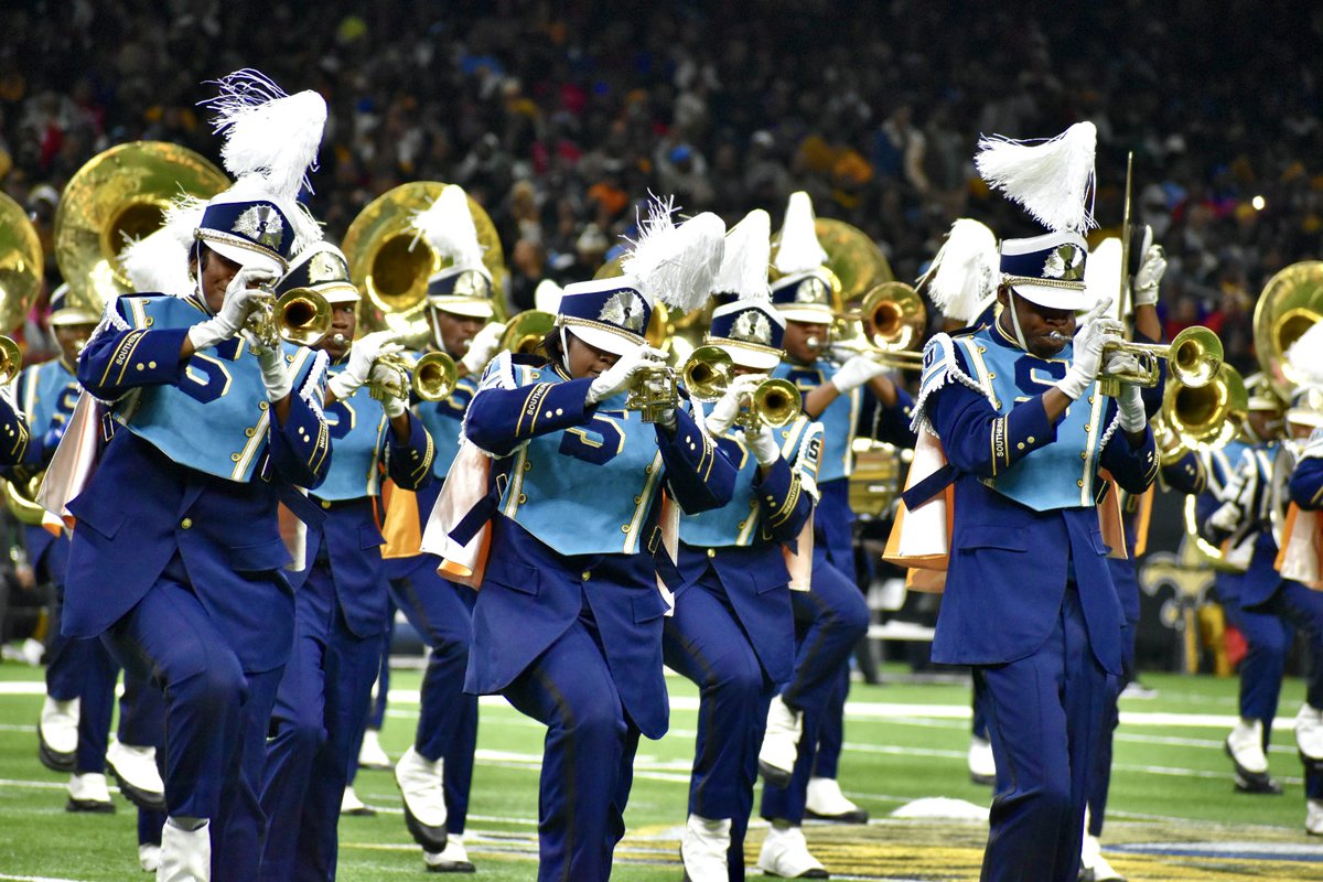 SouthernU_BR's tweet image. Our Jags showed up, and showed out in the 51st annual Bayou Classic, taking down Grambling and ending the regular season on a high note!

Next stop: SWAC Championship🏈🏆

#WeAreSouthern #HBCU #FinishStronger
