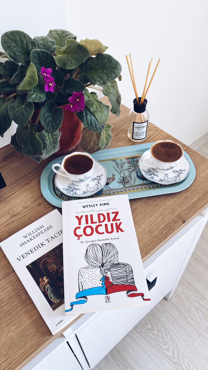 Venedik Taciri bitmek üzere, Aralık ayına Yıldız Çocuk ile giriş yapıyorum 📚 
#kitaptavsiyesi #kitaplar