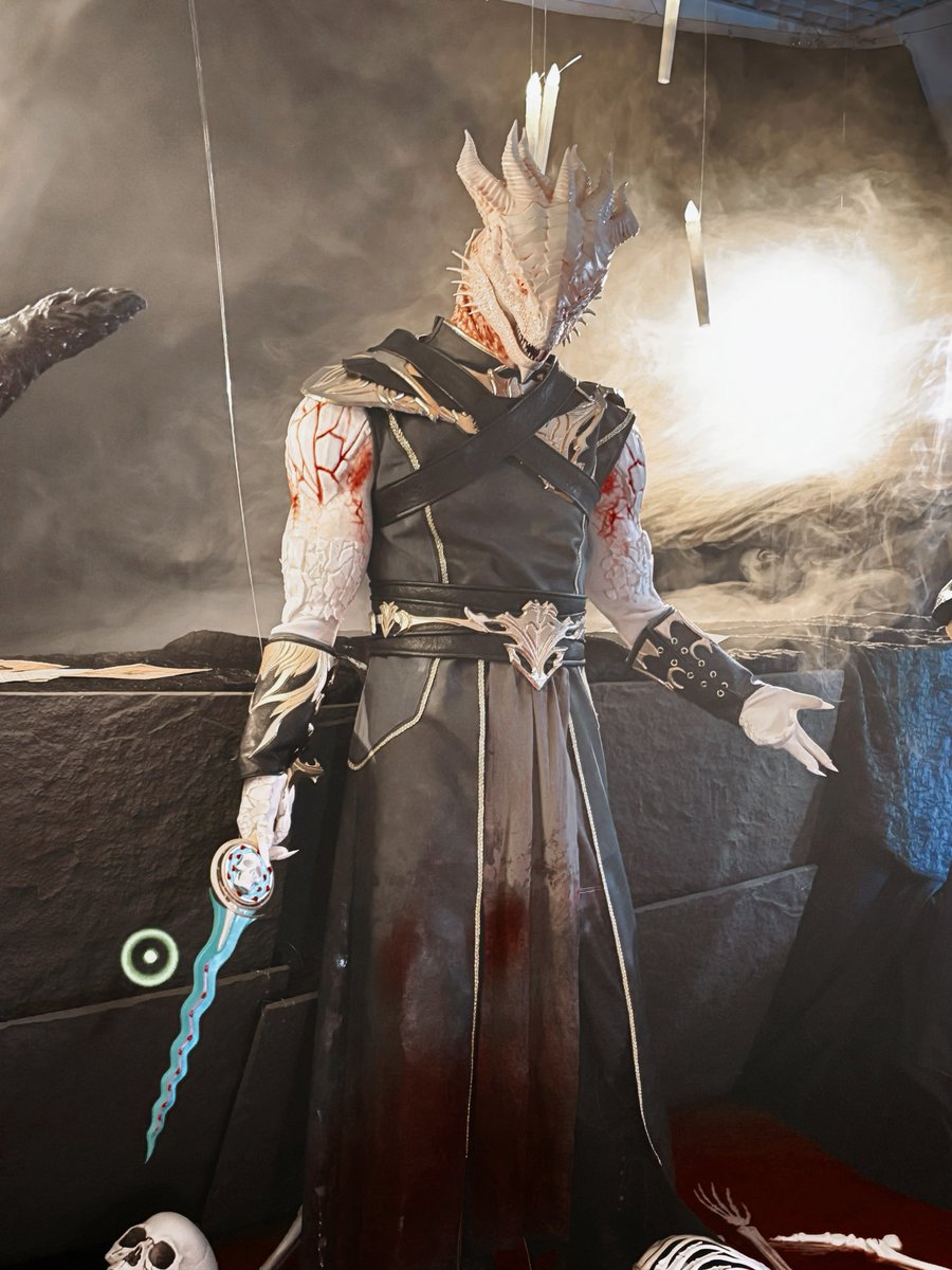 Yoruko99583617's tweet photo. #cosplay #BaldursGate3 #durgetash #darkurge #gortash 

Tried my favorite Durge in BG3!

@larianstudios https://t.co/Njoec1Poi0