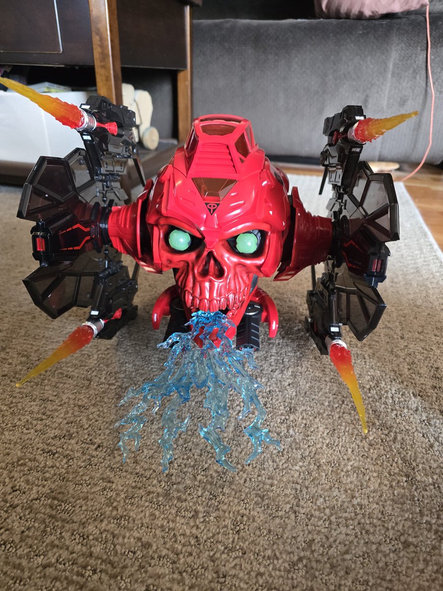 Yolodisorder's tweet image. Just got my second one. My daughter approves! #Roboskull #skeleton