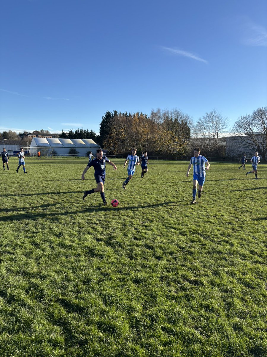 ChurwellFC's tweet image. ๐๐ก๐ฎ๐ซ๐ฐ๐๐ฅ๐ฅ ๐-๐ ๐๐๐ฅ๐ญ๐จ๐ง
We progress to the last 16 of the Sunday Trophy after a scrappy win against a decent Halton side on the day ๐
Goals coming from Crampton (2), Bowles and Matthews Jr โฝ๏ธ
#UpTheWell ๐ตโซ๏ธ