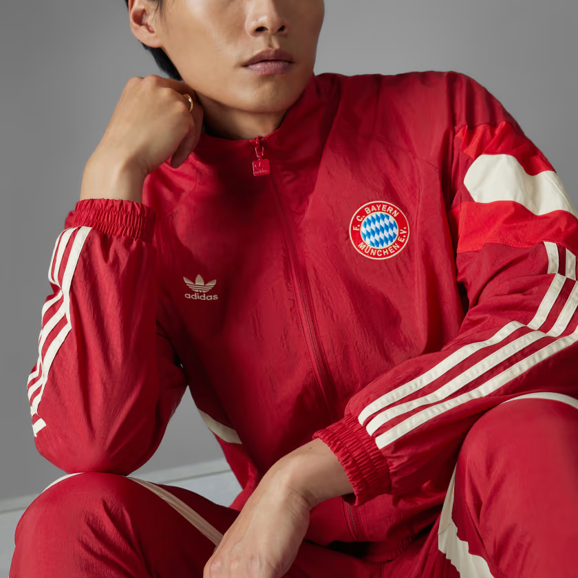 Ad: $30 adidas FC Bayern Jacket w/code CYBER (Retail $110) 

mavely.app.link/e/xCTSccpFYOb