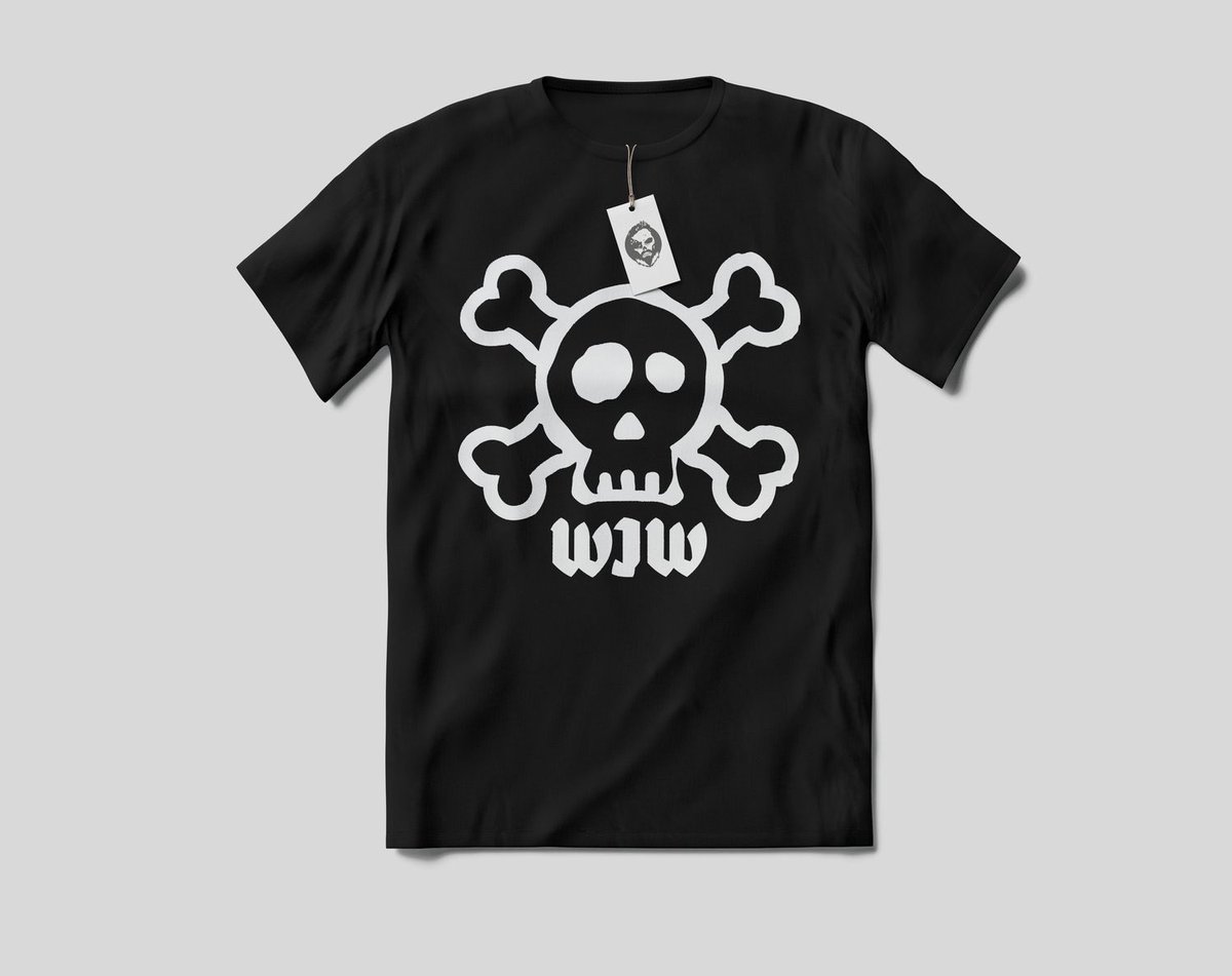 You have until midnight to get your orders in for the #WeeJohnWednesday t-shirt! Head to my store here - kristiannairn.store/store/p/wjw-t-… Thanks so much to everyone who has ordered so far ❤️