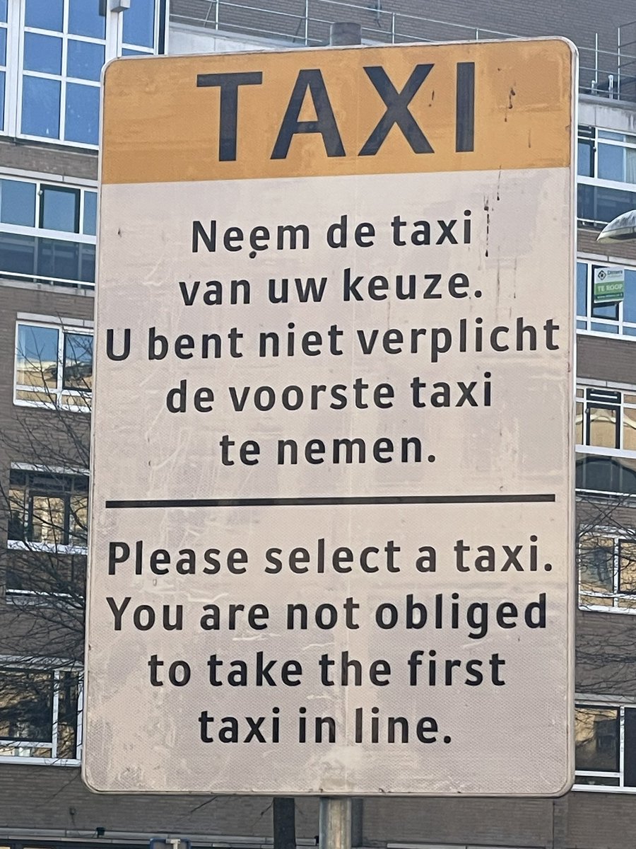 DuarteBueAlves's tweet image. True competition. #competition #concorrencia #concurrence #holand #Netherlands #holanda #paisesbaixos #amesfort #taxi #transports #freedom #liberdade