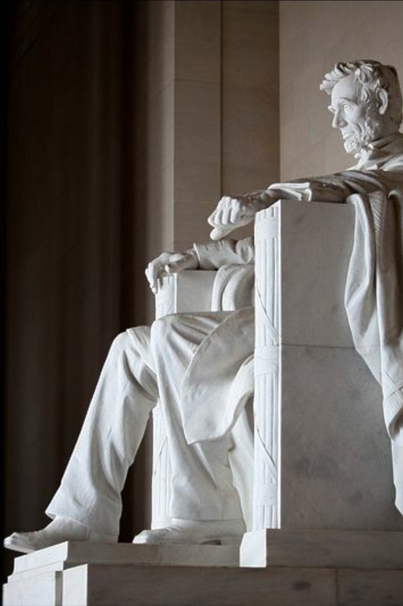 PrezWisdom's tweet image. LUNCHTIME WITH LINCOLN 🎩 

“I am a firm believer in the people. If given the truth, they can be depended upon to meet any national crisis."
- Abraham Lincoln 🇺🇸 
#POTUS ❤