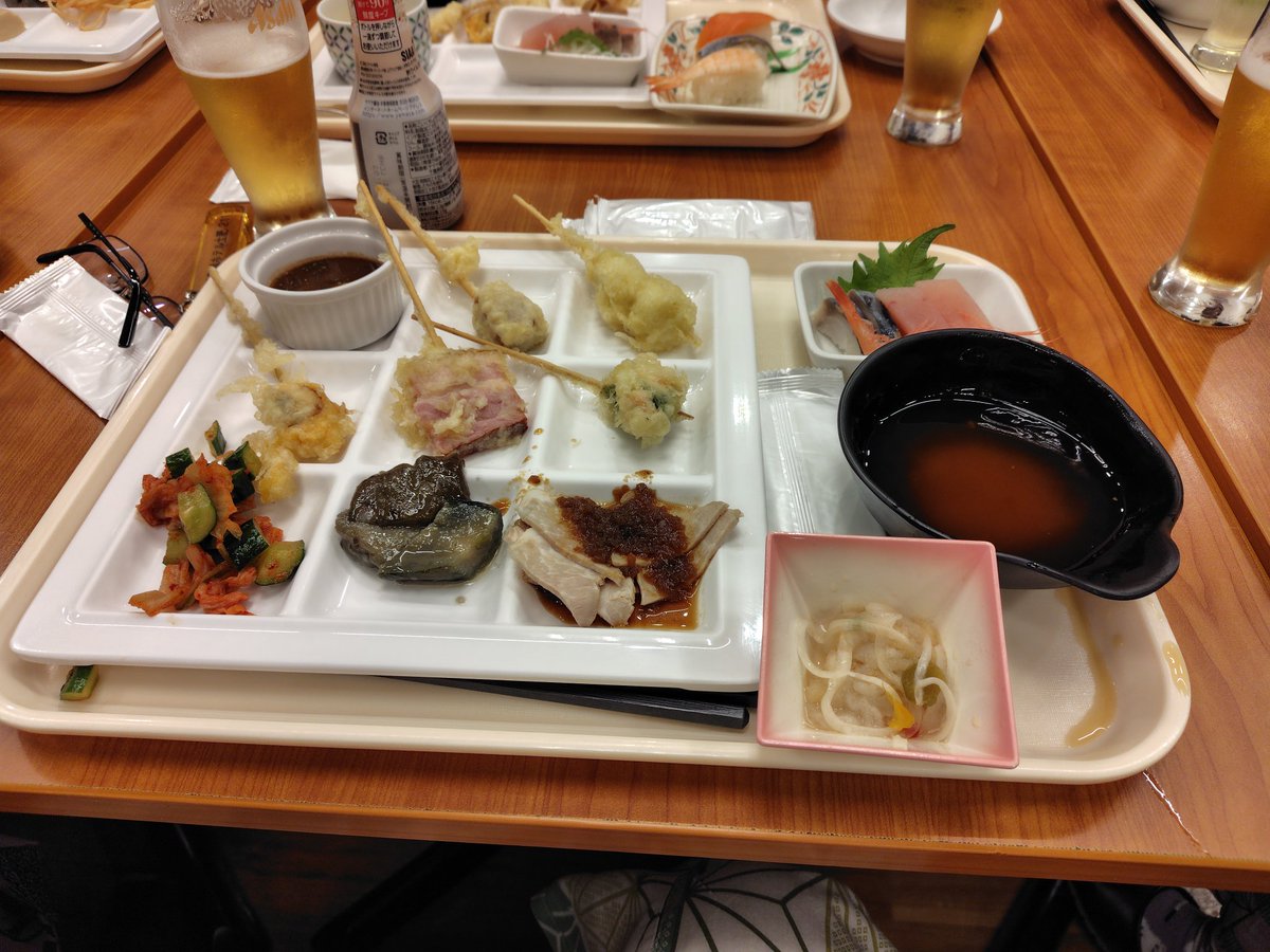 angelgojyu's tweet photo. 飲んだ〜！！

食べた〜！！

がはははは〜！！

#ANGELDRUMMERSCLUB
#DRUM
#ドラム
#ANGELGOJYU
#GUERRILLAGANG
#BURGLAR
#REDFAN
#ならみちwith同級生
#TheBlanketBabies https://t.co/jH0Ascj6SZ