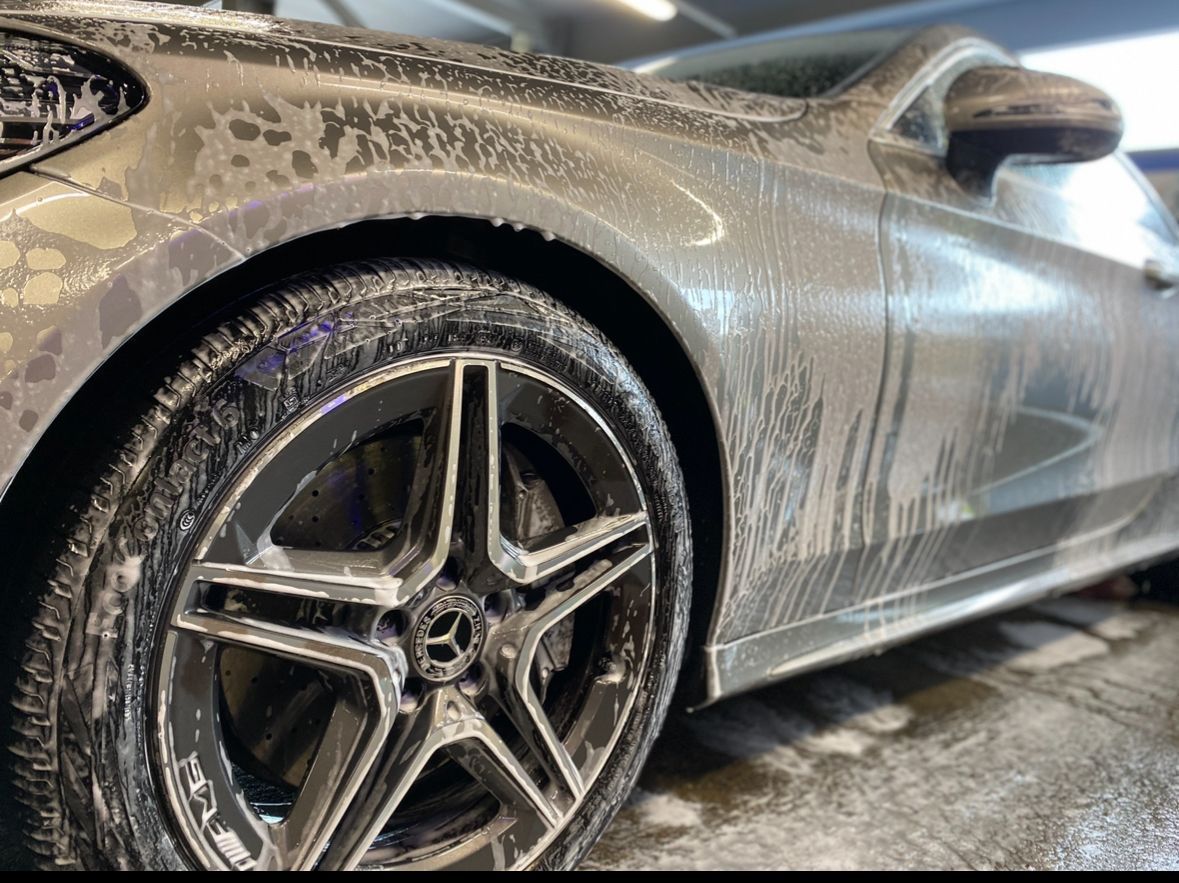 Waves Hastings 🚗🧽

We have just hit over 200 reviews on google now at 4.8 ⭐️

You can pre book using our app or just roll 

#carwash #hastings #bexhill #tesco #autoglym