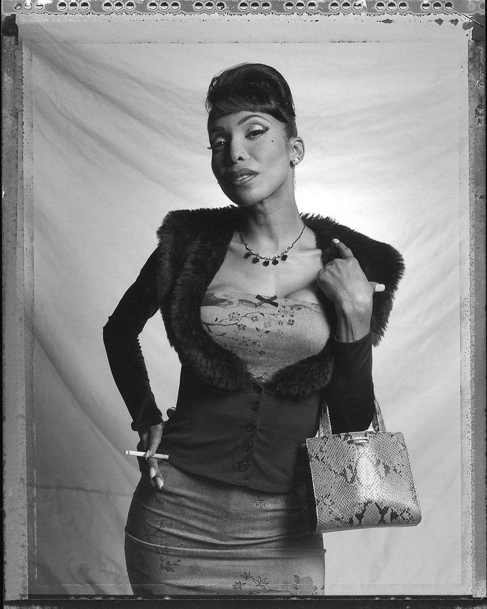 MikelleStreet's tweet photo. In 1998 Gerard Gaskin shot a series of ballroom portraits for Vibe magazine.

The spread reportedly was killed because the new editor-in-chief didn't want people thinking Vibe was a gay mag. Gaskin, to my knowledge, has been shooting balls longer than any other Black photographer https://t.co/rpKKIlBDJp