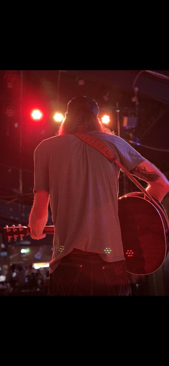 We had a blast at Outlaws Saloon last night. Thanks to the fine folks that showed up!

#codycresswell #tstbuzz #outlawssaloon