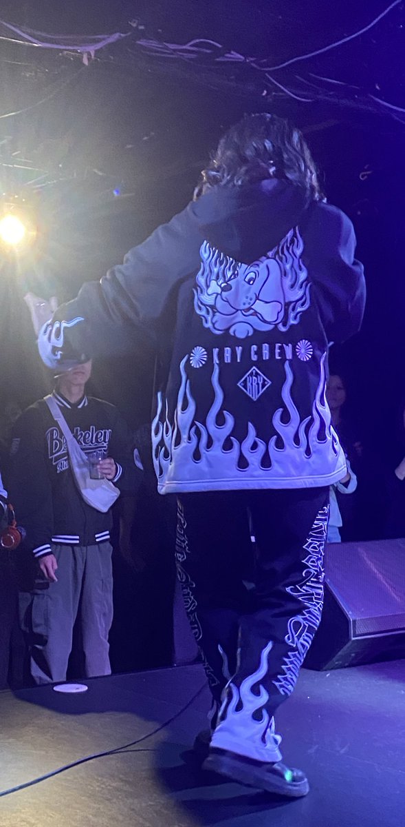 BBBNあざしたっ。予選上がれなくて悔しい。とても悔しい。もっと頑張るですよ。服装1番可愛かったのは僕です。今回もお友達出来ました。ありがたいです。今後もよろしくねはーと。皆と会えて幸せです。また東海いくねん。お前ら愛してるよ。