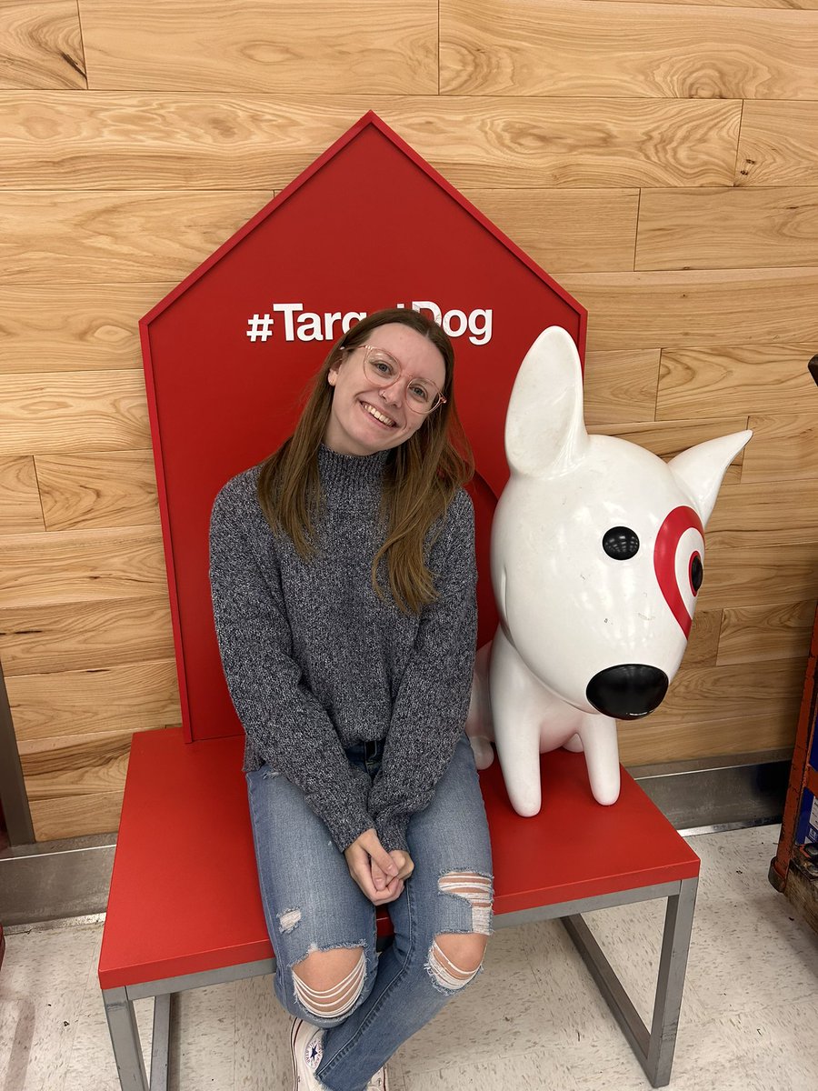 MazeJelly's tweet photo. Idiots first time at target https://t.co/9PfLabB8Si