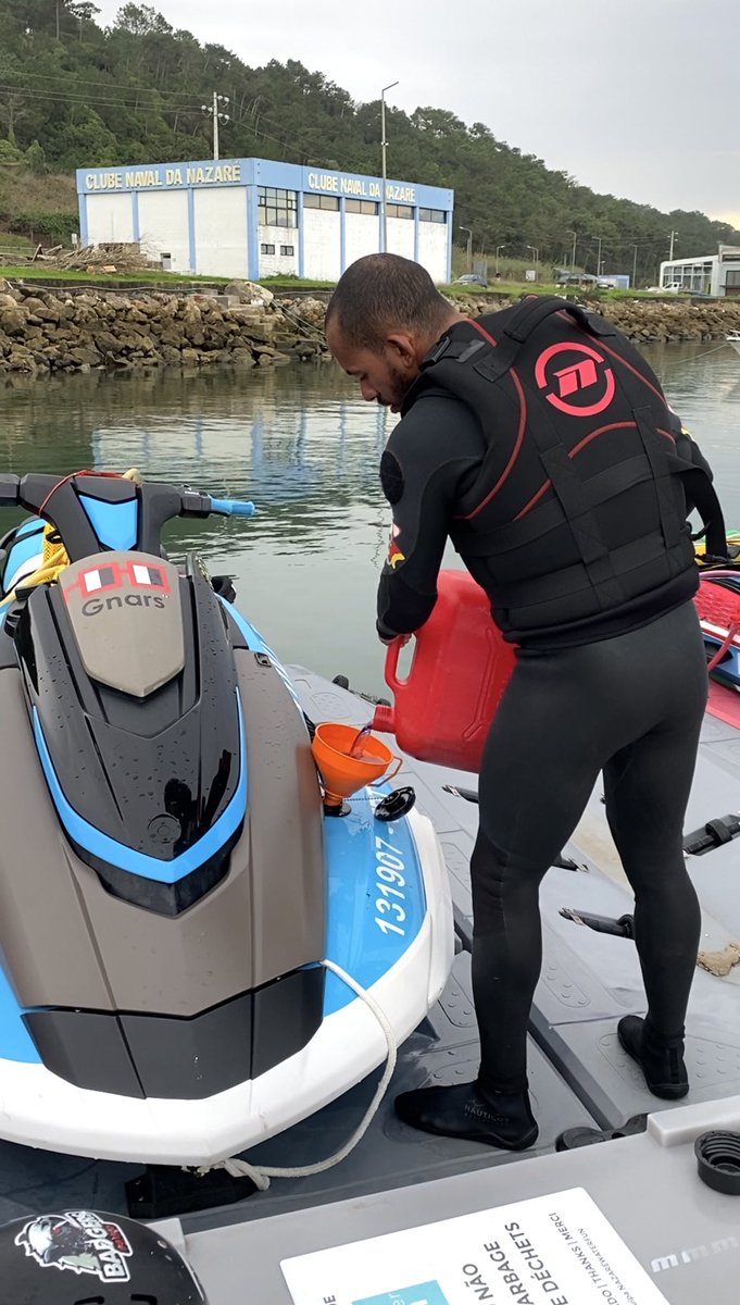 GNARSZARÉ 🌊🤟🏾
<a href="/gnars_dao/">Gnars</a>