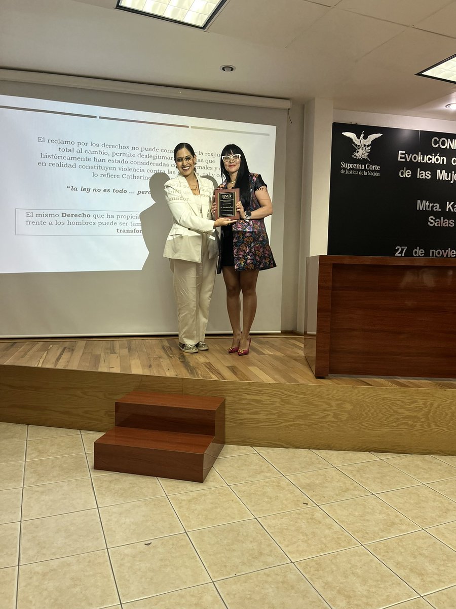BMA_Ags's tweet photo. El pasado 27 de nov. en colaboración con la Casa de la Cultura Jurídica de Aguascalientes, se llevó a cabo la conferencia Evolución de los derechos de las mujeres en México, impartida por la Dra. Karla Micheel Salas Rmz., agradecemos su generosidad e invaluables aportes. https://t.co/479nY4ALFx