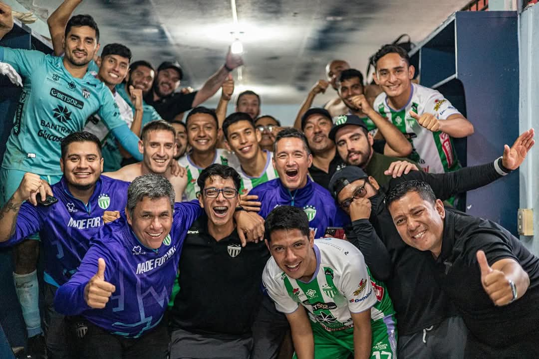 ZPanzaVerde's tweet photo. ¡Yo si le voy, le voy a mi Antigua! 🥑😍⚽
#VamosAntigua #AntiguaSomosTodos https://t.co/rRc5m0pK5p