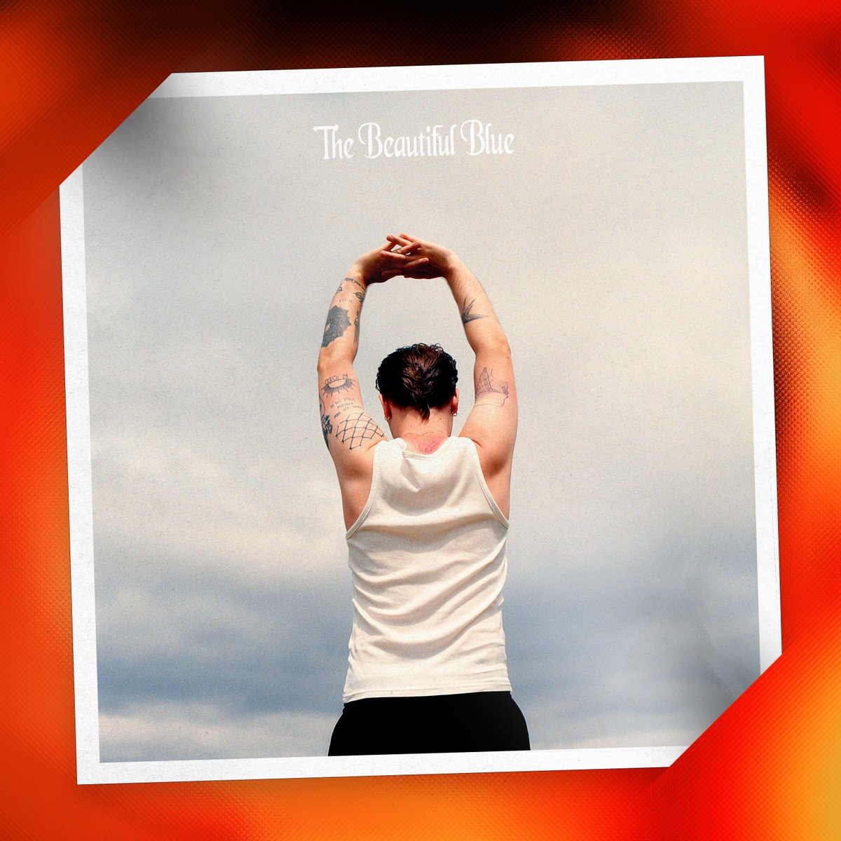 REVIEW: <a href="/theboybleach/">Boy Bleach</a> smash your wildest Downton Abbey fantasies with their socially critical sophomore EP 'The Beautiful Blue'.

📝: Melanie Falkensteiner

🔗: hivemagazine.net/live-reviews/b…