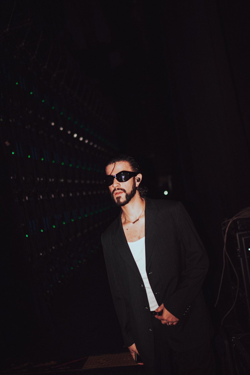 Blackmwmg's tweet photo. Te di todo de mi 💔 @Realtheavila 
Es una de nuestras canciones favoritas de su próximo álbum y ya está disponible en todas las plataformas digitales.
Vayan a escuchar este palo!! ✨✨ https://t.co/NtPm2hVWit