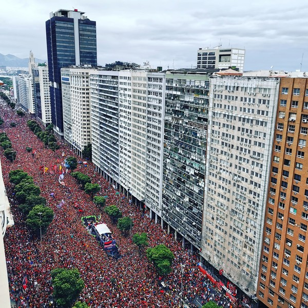 CentralFlaNacao's tweet photo. JAMAIS COMPARE! https://t.co/uPAJLdiBxo