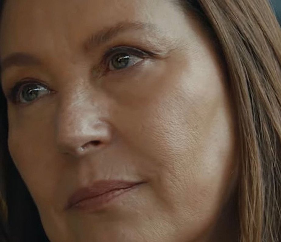 Quanto è bello rivederti in tv amore bellissimo 🩵🥹

#vahideperçin • #Tradimento