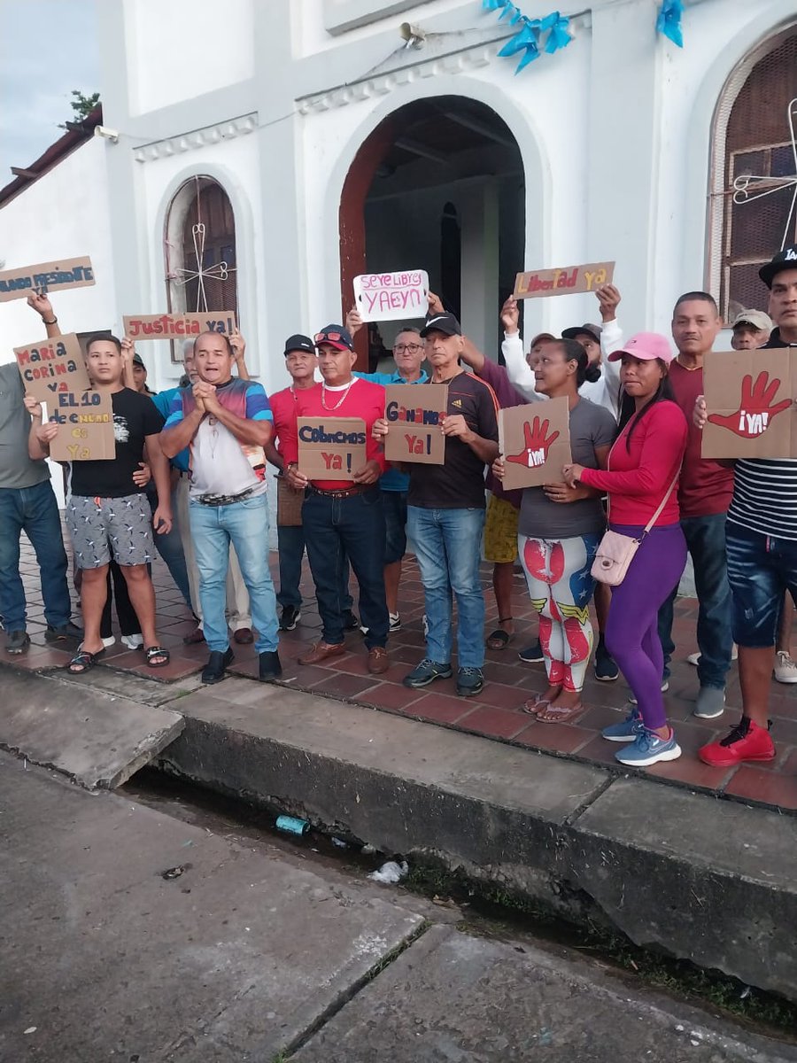 ComandoDeltaAma's tweet photo. ¡Los Deltanos se expresaron y haremos respetar su voluntad!🇻🇪

Por eso, hoy desde la Parroquia Pedernales del Municipio Pedernales nos sumamos a la protesta mundial para exigir Libertad y Justicia YA.

#YaBasta 
#CPIActuaYa https://t.co/urvFlF4qYY