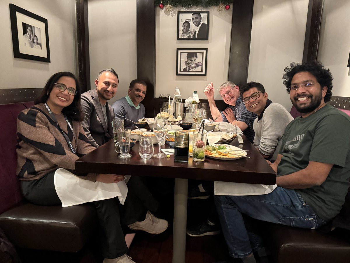 ZedDBA's tweet image. Lovely @oracleace dinner with all the #OracleACE attending #UKOUGDiscover24
Thanks @oracleace and @ChrisRSaxon