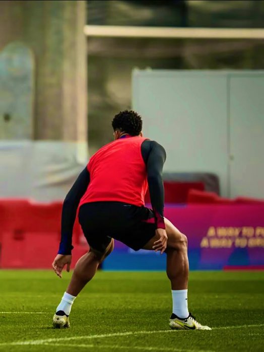 Somhiseremfcb's tweet photo. ⏳ De vuelta https://t.co/58AmXRjNOG