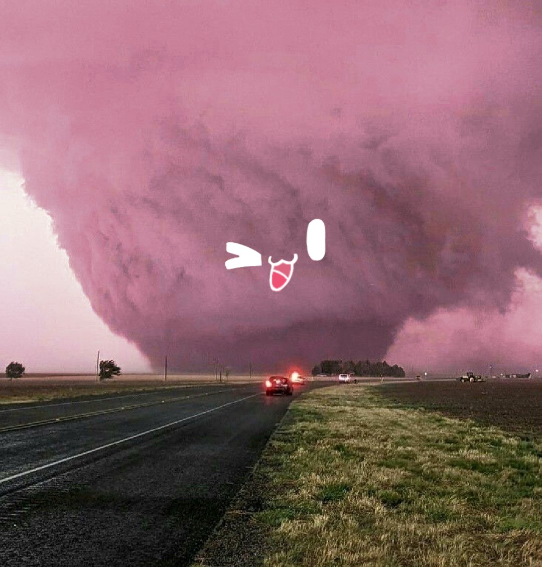 getflirtual's tweet photo. The National Weather Service has issued an EF5 Flitty warning for the following locations: The Sunset Bar heading North West. Take action immediately! #Flirtual #VRChat https://t.co/1TW8kahMIE
