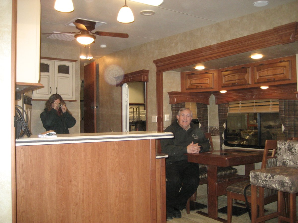 🎉 After decades in the RV world, including 15 amazing years at Beckley's, Phil is retiring! From Fleetwood rep to valued teammate, his impact has been huge. Thank you, Phil—cheers to your next adventure! 🥂

#RetirementCelebration #ThankYouPhil #BeckleysFamily #BeckleysRVs