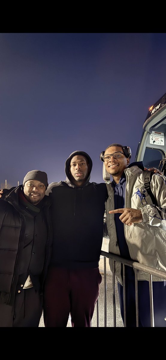 deiric jackson (@djackson_legacy) on Twitter photo Postgame with my 2 guys <a href="/dba_bell/">Jaheim Bell</a> & <a href="/GVOaant/">Anthony Richardson</a> Colts/Patriots <a href="/GilletteStadium/">Gillette Stadium</a> 🥶🥶🥶 Postgame with my 2 guys <a href="/dba_bell/">Jaheim Bell</a> & <a href="/GVOaant/">Anthony Richardson</a> Colts/Patriots <a href="/GilletteStadium/">Gillette Stadium</a> 🥶🥶🥶