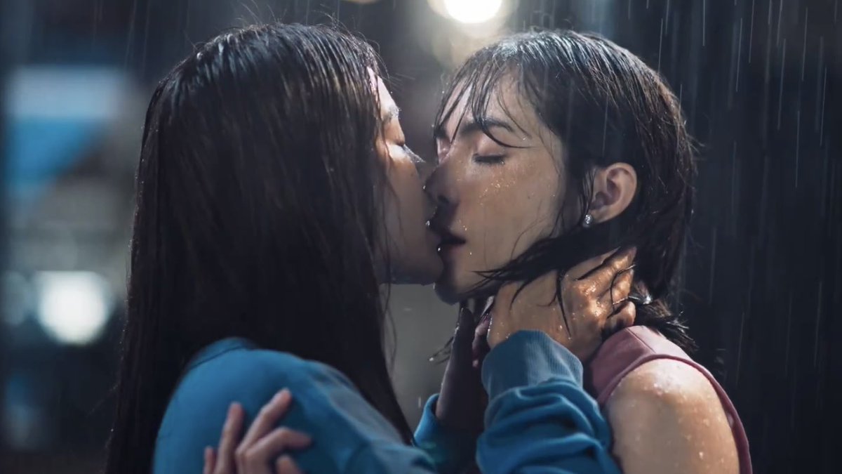 TOP CASAIS DO ANO ❤️

#14. Tul e Cherran - Petrichor