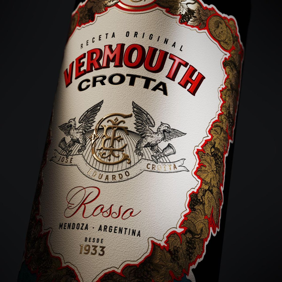 Bodega Familia Crotta relanza un Vermouth con una receta del 1951
Nota en: sommamato.com
