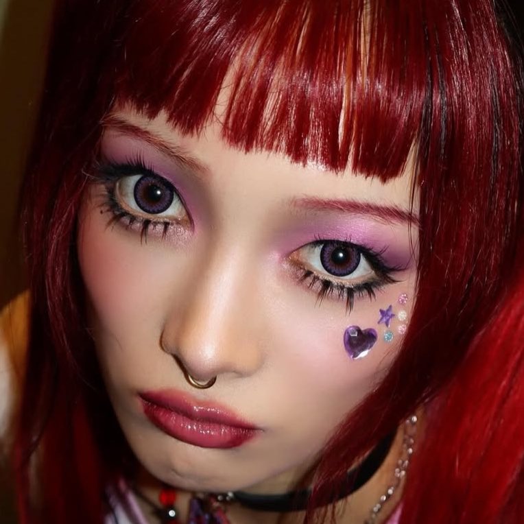 common_trash's tweet image. xg’s makeup artist is my personal hero I think