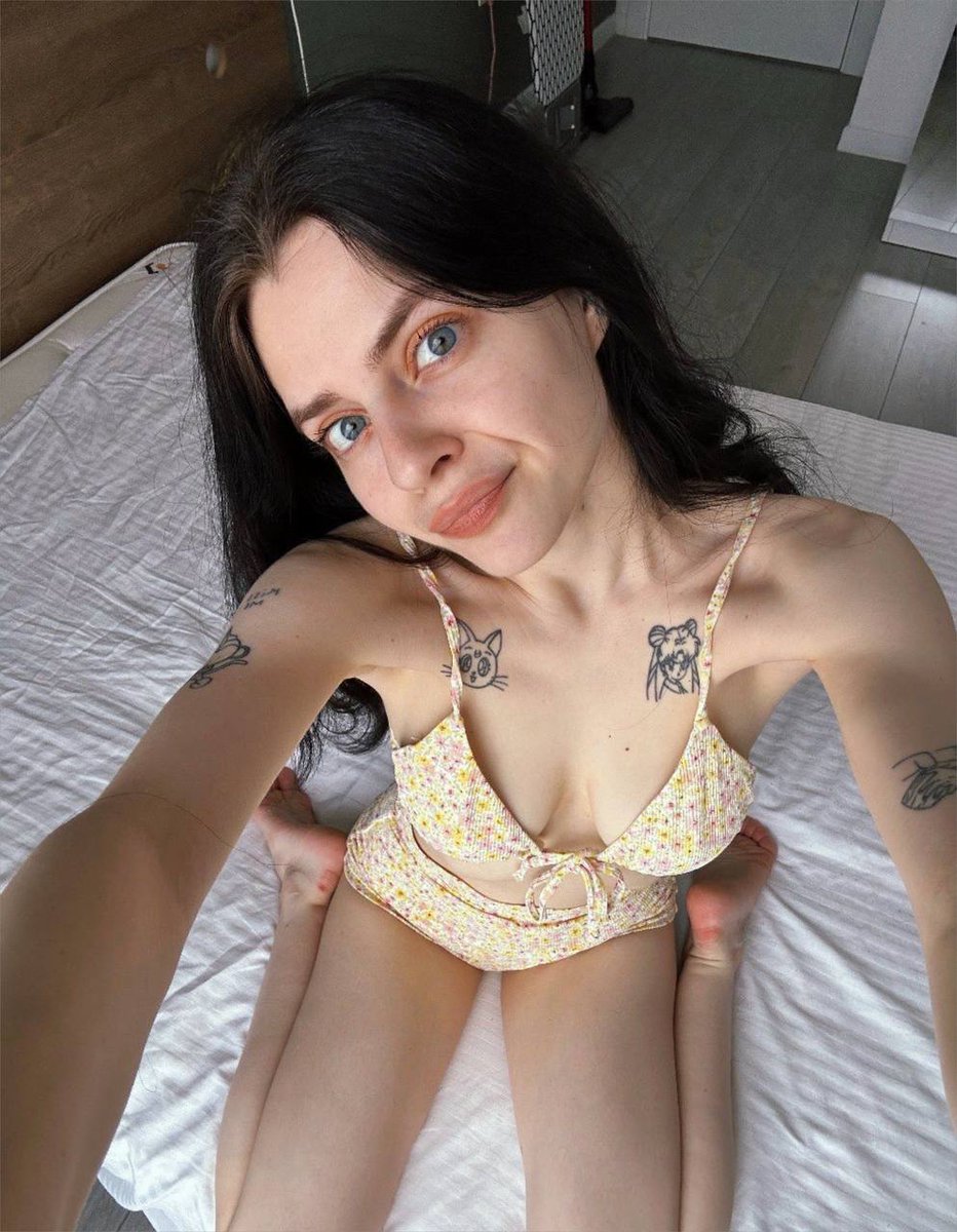 #нюдсосреда

Напоминаю, что не ставят лайки только лохи. Всем остальным ценителям прекрасного респект