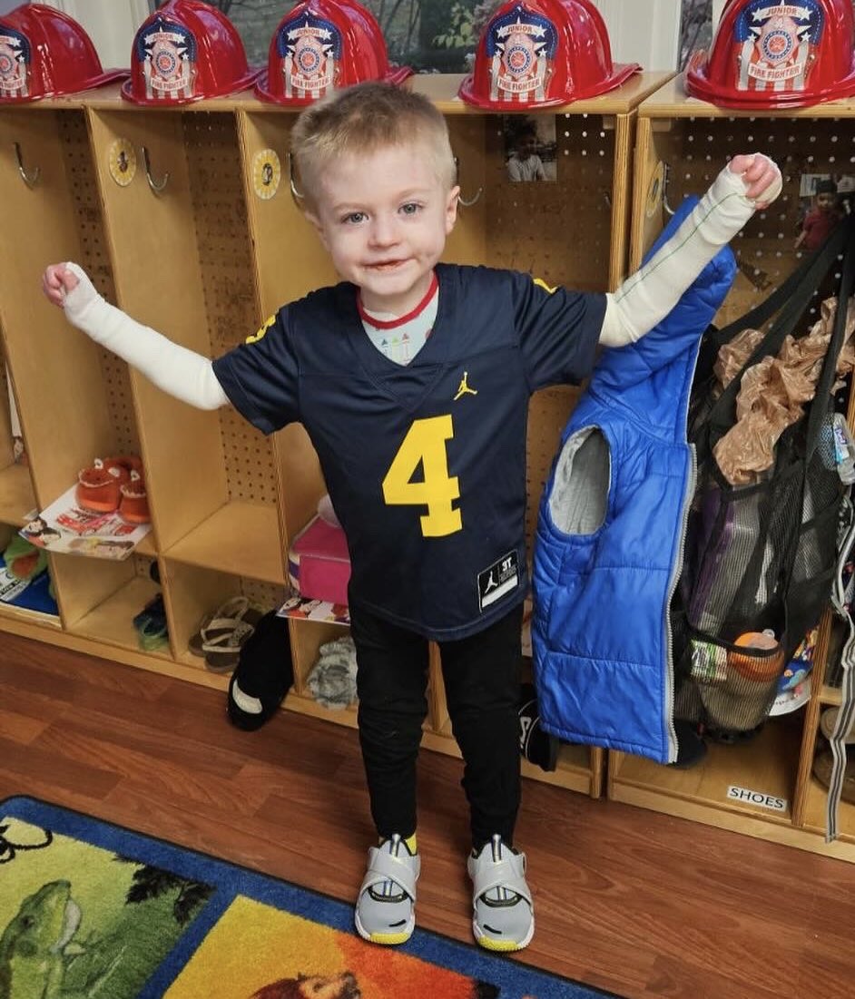 KB1824's tweet image. …in a row 〽️〽️〽️〽️

@UMichFootball @UMichAthletics 

#itsgreattobeamichiganwolverine