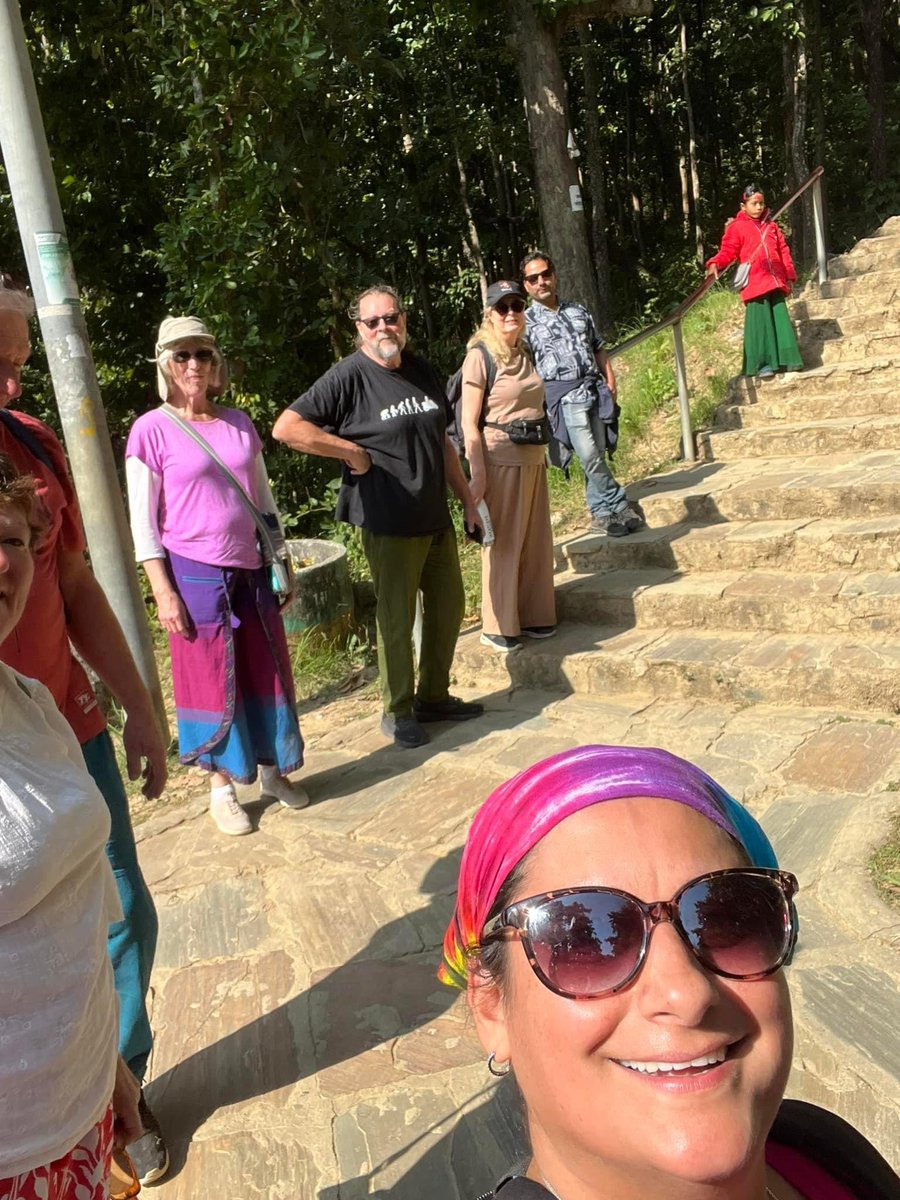 aidcamps's tweet photo. Lovely day visiting 2 important temples. Firstly the massive 1000+ step climb to the Kali temple. Then a quick lunch and on to the temple town of Devghat.
We left a traditional offering in the holy river in memory of the wife of a treasured ex-volunteer who sadly passed recently. https://t.co/iSQENo3B0I