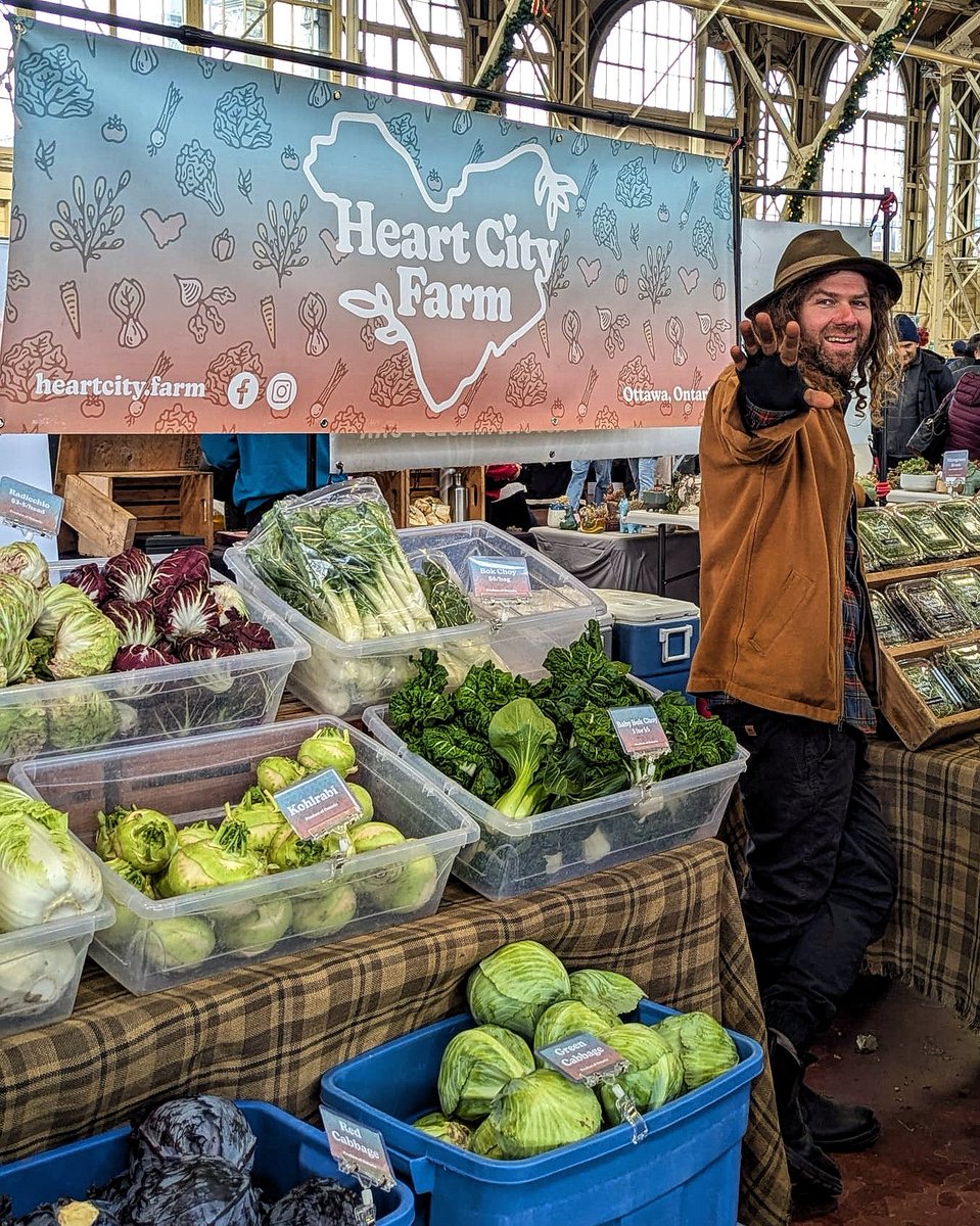 Hi #Ottawa! The Christmas Market is back again this weekend! Find 100+ local vendors inside the Aberdeen Pavilion Saturdays and Sundays from 10am-4pm until December 22!

Plus, don't forget that there's lots of local, seasonal produce available right now too! 

#MyOttawa