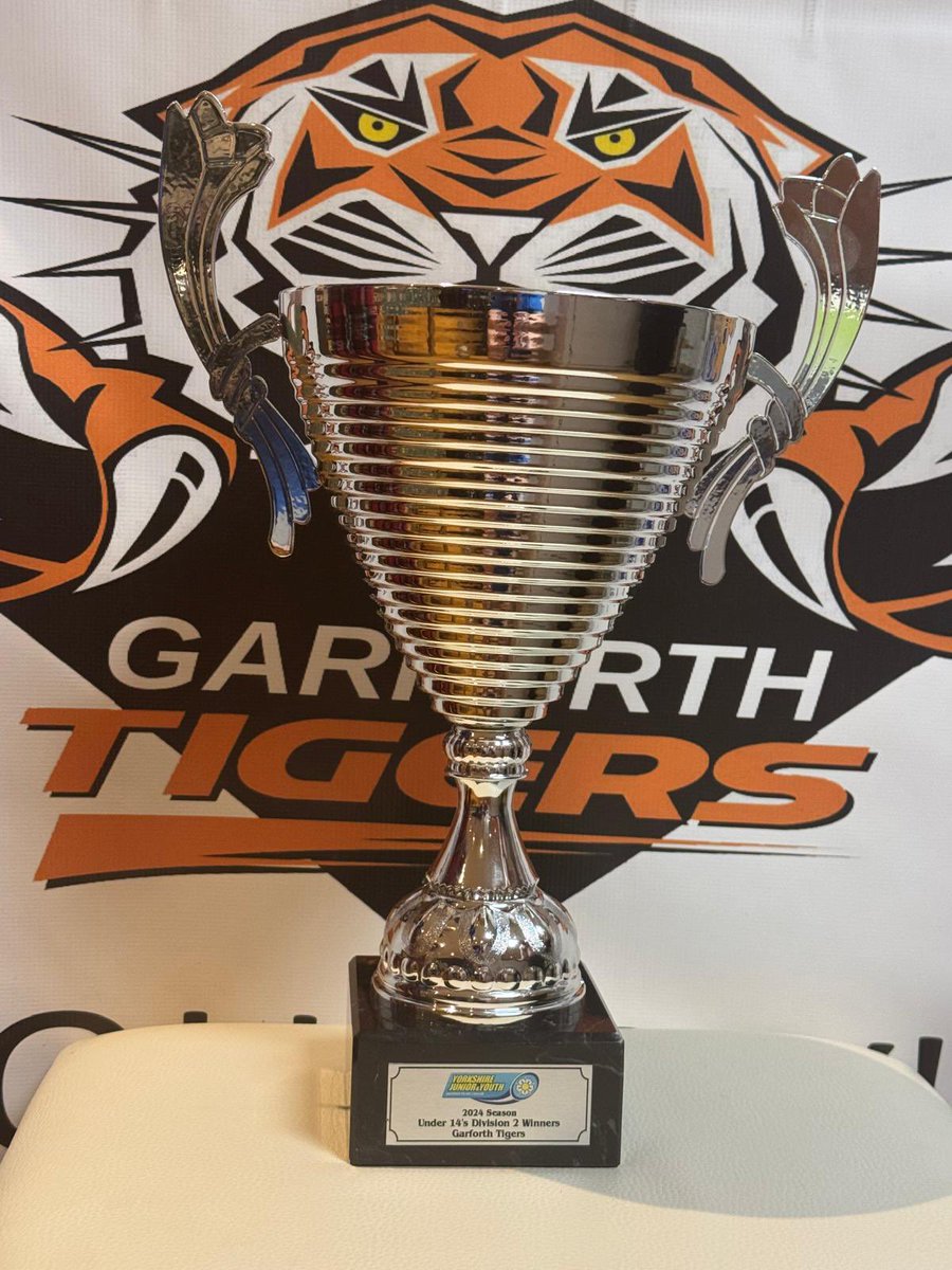 garforthtigers_'s tweet photo. 🐅 Our Under 14’s collected their trophy from today’s Yorkshire Juniors awards event at Headingley Stadium. 

What an amazing season they have had, being crowned division 2 champions after winning 15 games &amp; drawing 3!

#UpTheTigers https://t.co/ApJMcDANd7