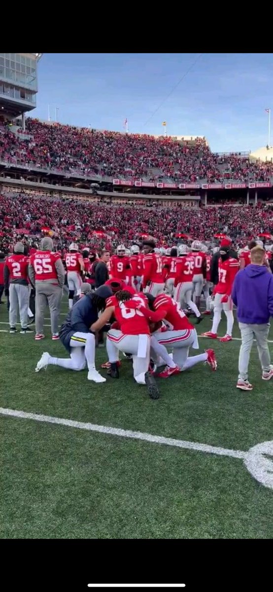 I can’t say enough about Gee Scott Jr! Not only has he lead half the team to Jesus and baptized them, but during the brawl he was seen praying with Michigan and Ohio State players. When you have Jesus in you, it’s impossible to hide ✝️