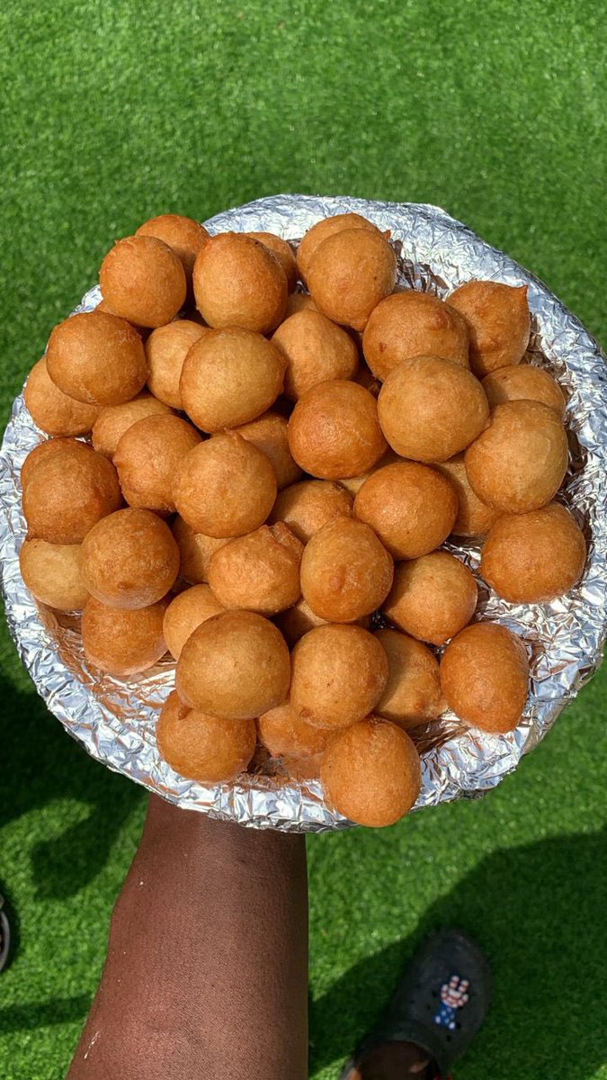 Guys!! I will really really really really need your support when the new location opens. 

Tell all your friends on the island that the king of small chops is now on the island!!

Please spread the word!

We open this week 🥰🥰