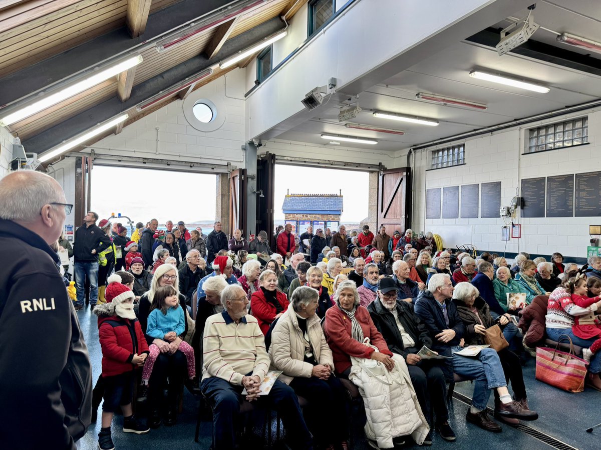 Thanks to everyone who supported the Carol Concert <a href="/AppledoreRNLI/">R.N.L.I Appledore</a> with #Appledore Band, a lovely start to the #Christmas season <a href="/RNLI/">RNLI</a> #rnli #Devon
