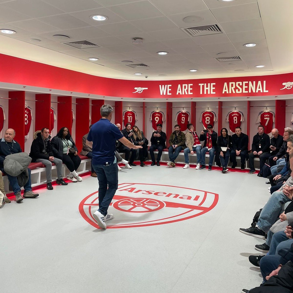 Nigel Mitchell (@mrnigelmitchell) on Twitter photo Great to be back <a href="/Arsenal/">Arsenal</a> today for our 1st VIP Legend Experience of the season. Big thanks to <a href="/thedavidseaman/">David Seaman MBE ~ SafeHands</a> and to you if you were one of our guests! David is back in 2025 as are <a href="/RealRomfordPele/">Ray Parlour</a> <a href="/LeeDixon2/">Lee Dixon 💙🇺🇦</a> and <a href="/theowalcott/">Theo Walcott</a> making his tour debut ❤️🤍 arsenaldirect.arsenal.com/tour/tour-type… Great to be back <a href="/Arsenal/">Arsenal</a> today for our 1st VIP Legend Experience of the season. Big thanks to <a href="/thedavidseaman/">David Seaman MBE ~ SafeHands</a> and to you if you were one of our guests! David is back in 2025 as are <a href="/RealRomfordPele/">Ray Parlour</a> <a href="/LeeDixon2/">Lee Dixon 💙🇺🇦</a> and <a href="/theowalcott/">Theo Walcott</a> making his tour debut ❤️🤍 arsenaldirect.arsenal.com/tour/tour-type…