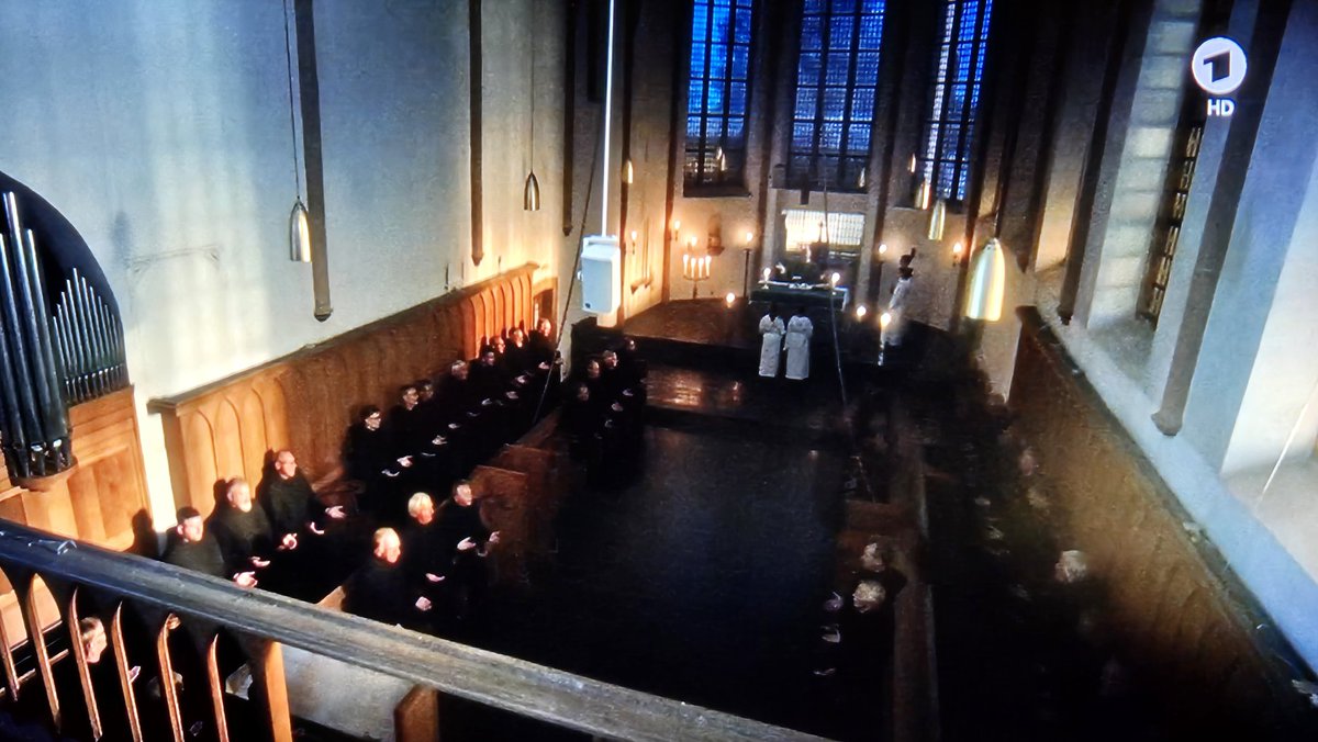Stanislaus2210's tweet photo. Nein, so tief klingende #Glocken in der eingestrichenen Oktave gibt es in #Mariawald nicht. #Tatort https://t.co/8ZT0UuWEY7