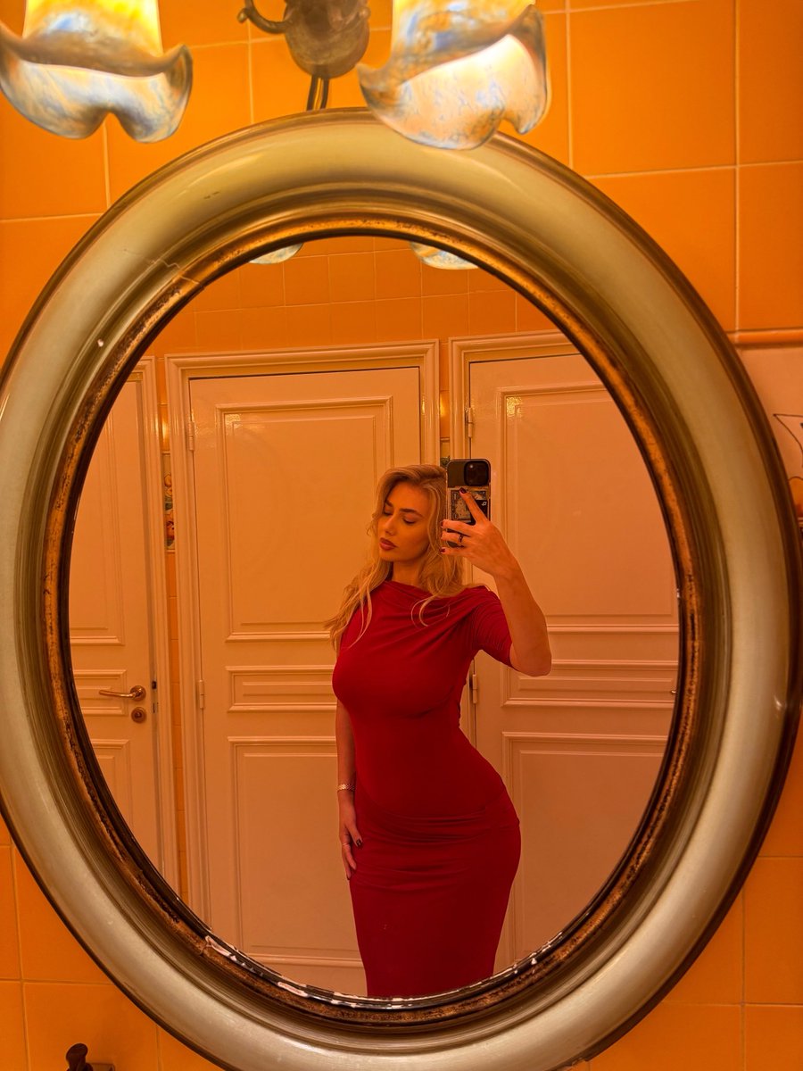 Estelle (@estelllexo) on Twitter photo 