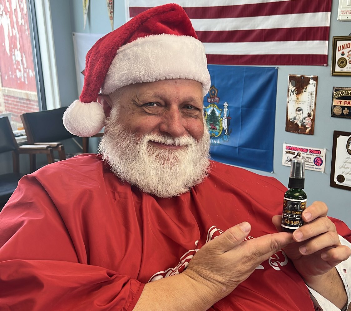 Santa says only only 22 days left to get your haircut! Don’t forget <a href="/GahlayBeardCo/">GAHLAY! Beard Co.⚡️</a> beard oil &amp; beard butter make great stocking stuffers!