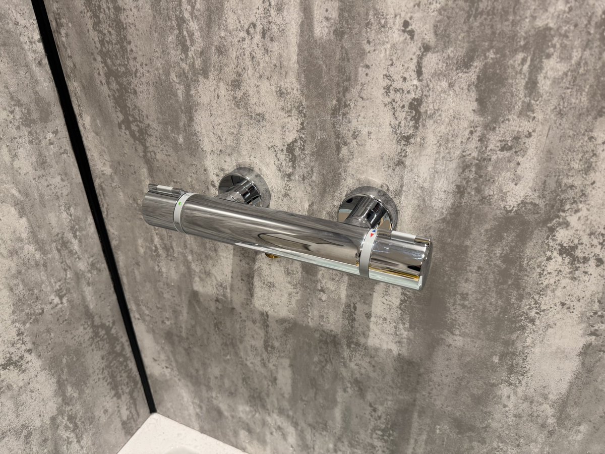 d0pefish's tweet photo. Also had to learn how to solder copper pipe to install a new shower https://t.co/Mj1JaA229V