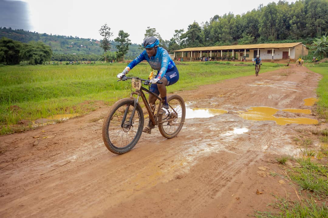 BugeseraC's tweet image. #Gravel National Championship 🚵‍♀️

What a new amazing experience. ❤️🫡

Our riders, Sandrine Umutoni and Domina Ingabire have managed to complete the race securing 5th and 6th positions respectively. 
--&amp;gt; Good trial for our girls.

See you next ❤️