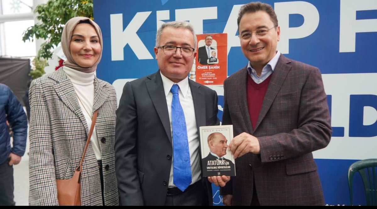 aktuelturk's tweet photo. Eski TBMM Başkanı @bulent_arinc ve DEVA Partisi Genel Başkanı @alibabacan, 21'ncisi düzenlenen Ankara Kitap Fuarı'nda 'Atatürk'ün unutulmaz röportajları' kitabının imza gününde bir araya geldi. https://t.co/4zacKAAIJ9