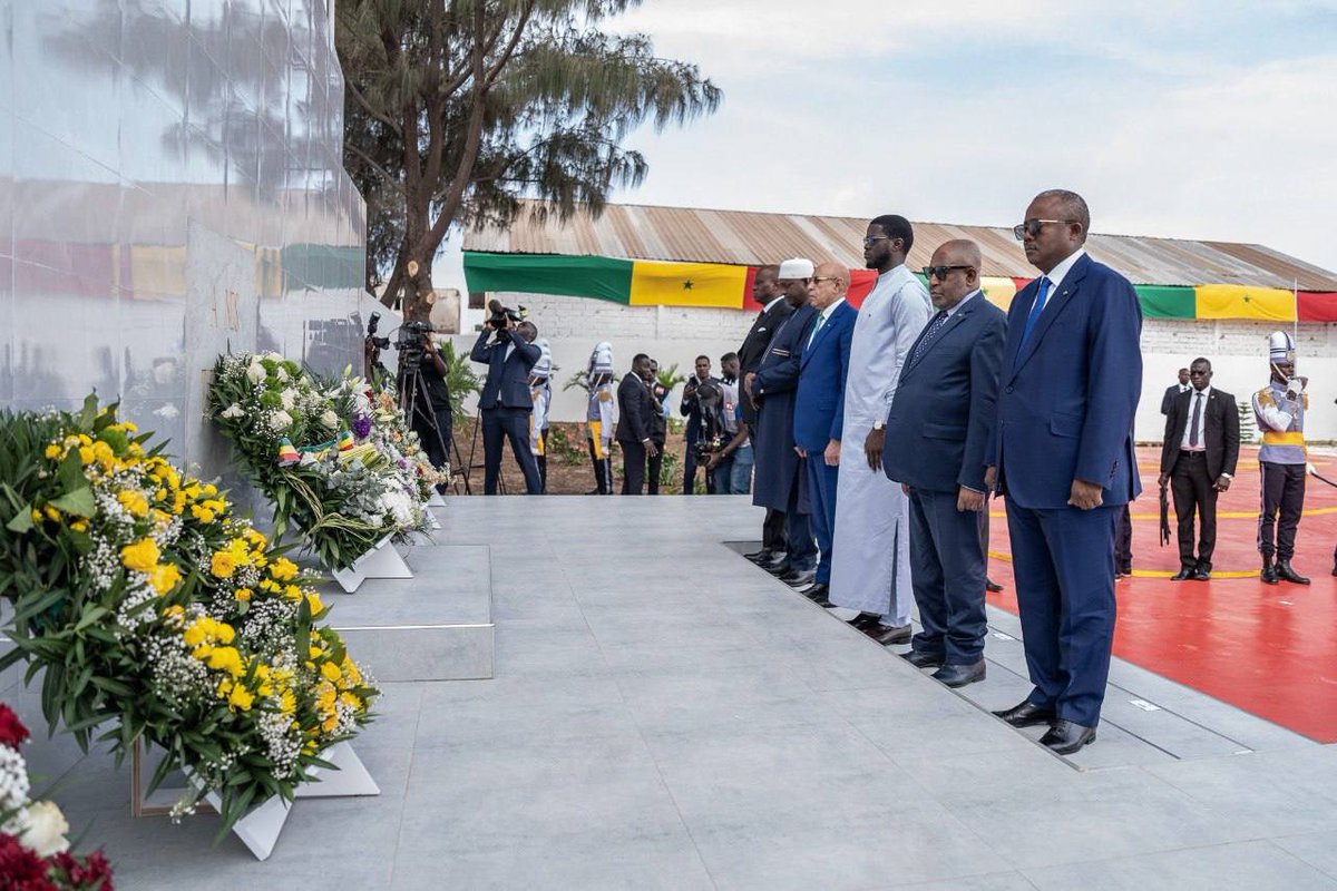 PR_Senegal's tweet photo. Le Sénégal a commémoré ce jour le 80e anniversaire du massacre de Thiaroye, un événement tragique de son histoire. La cérémonie, présidée par le @PR_Diomaye, a rassemblé des dirigeants africains, des membres du gouvernement et des invités internationaux. https://t.co/7CuRYyh6st https://t.co/OF80zFwlGS
